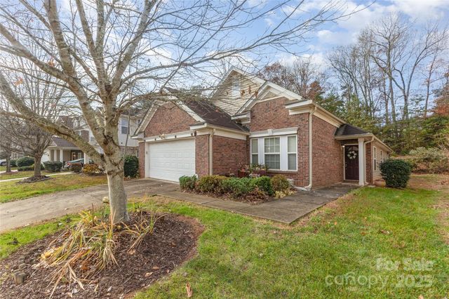 7705 Ponderosa Pine Lane, Charlotte, NC 28215