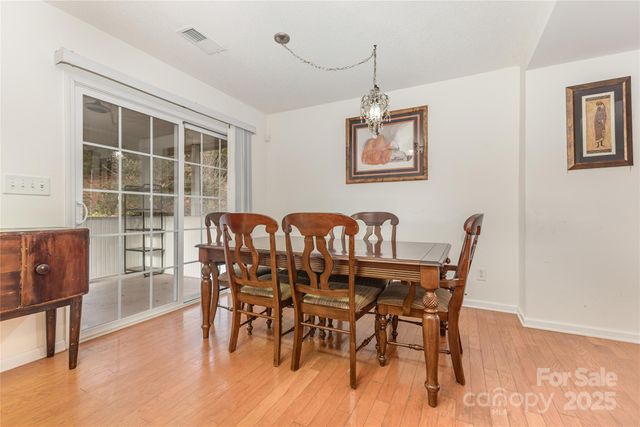 7705 Ponderosa Pine Lane, Charlotte, NC 28215