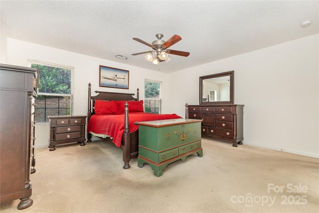 7705 Ponderosa Pine Lane, Charlotte, NC 28215