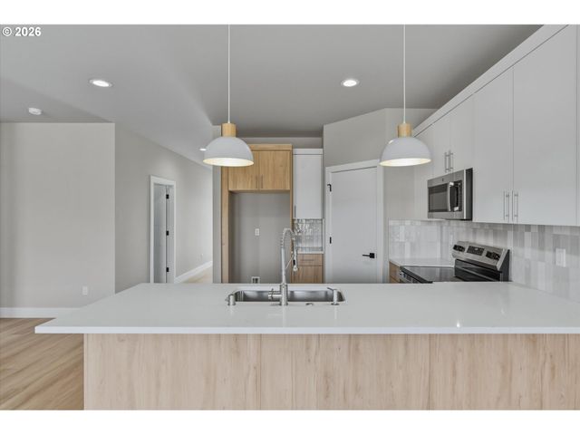 618 Se 34TH St, Battle Ground, WA 98604