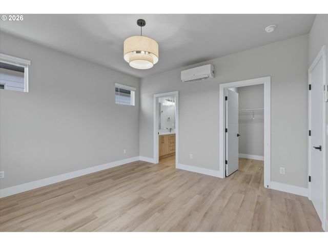 618 Se 34TH St, Battle Ground, WA 98604