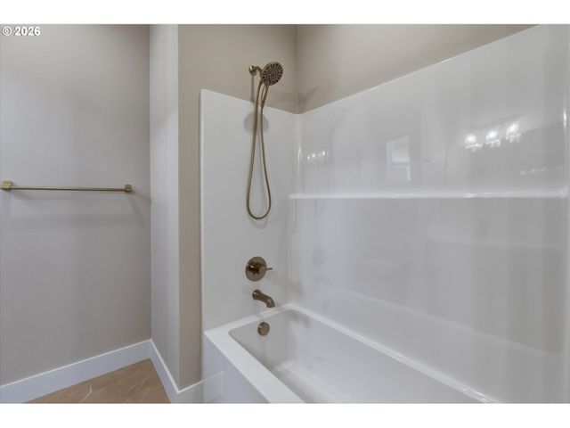 618 Se 34TH St, Battle Ground, WA 98604