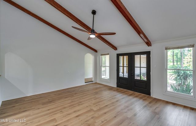 551 Holly Bush Road, Brandon, MS 39047