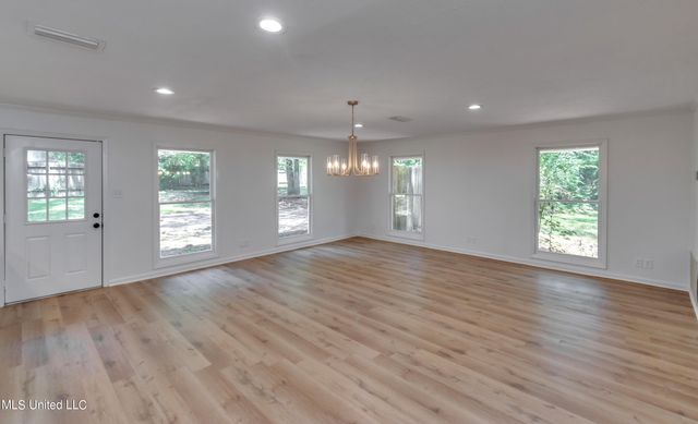 551 Holly Bush Road, Brandon, MS 39047