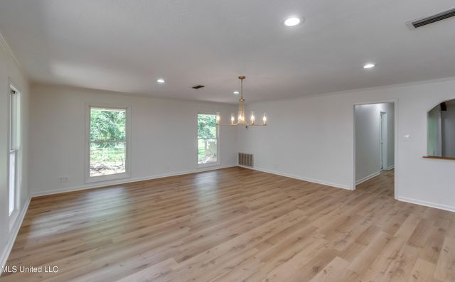 551 Holly Bush Road, Brandon, MS 39047