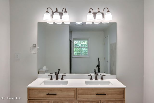 551 Holly Bush Road, Brandon, MS 39047