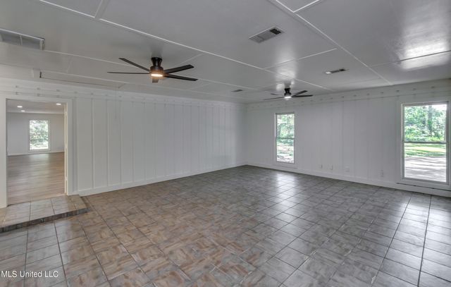 551 Holly Bush Road, Brandon, MS 39047