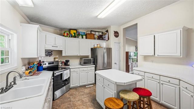 174 Morningside Road, Randleman, NC 27317