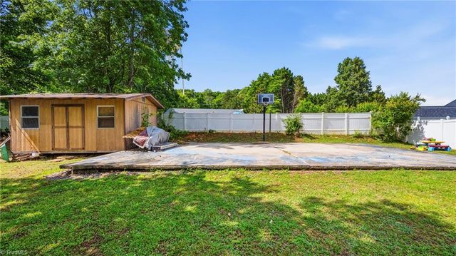 174 Morningside Road, Randleman, NC 27317