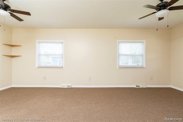 1463 Reo Avenue, Lincoln Park, MI 48146