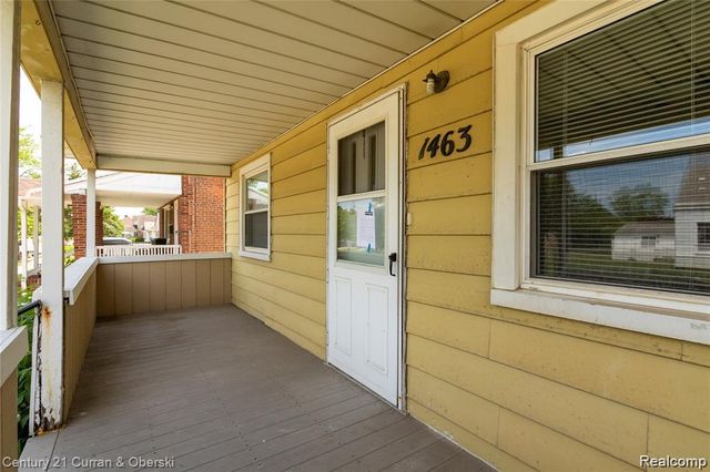 1463 Reo Avenue, Lincoln Park, MI 48146