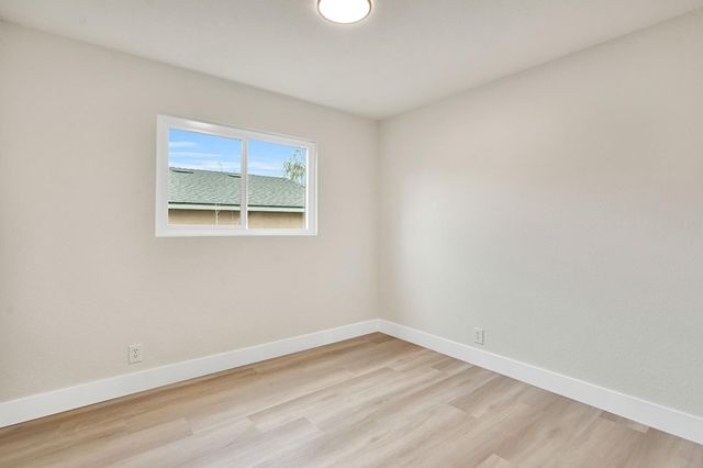 4676 E Orleans Avenue, Fresno, CA 93702