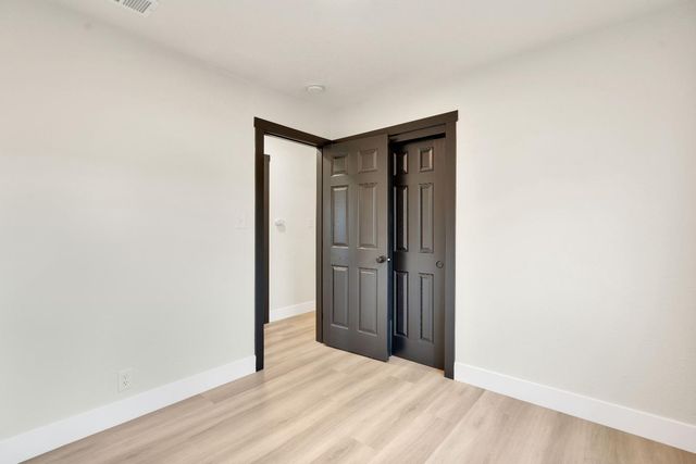 4676 E Orleans Avenue, Fresno, CA 93702