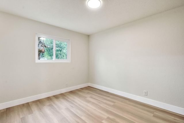 4676 E Orleans Avenue, Fresno, CA 93702