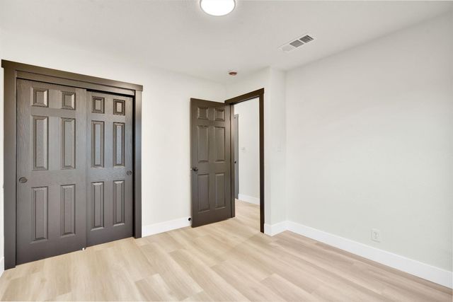 4676 E Orleans Avenue, Fresno, CA 93702