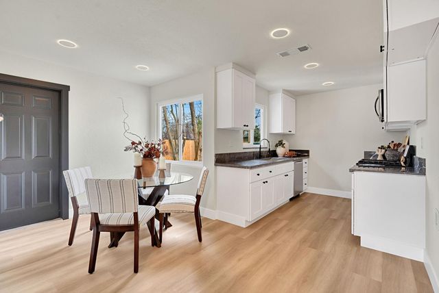 4676 E Orleans Avenue, Fresno, CA 93702