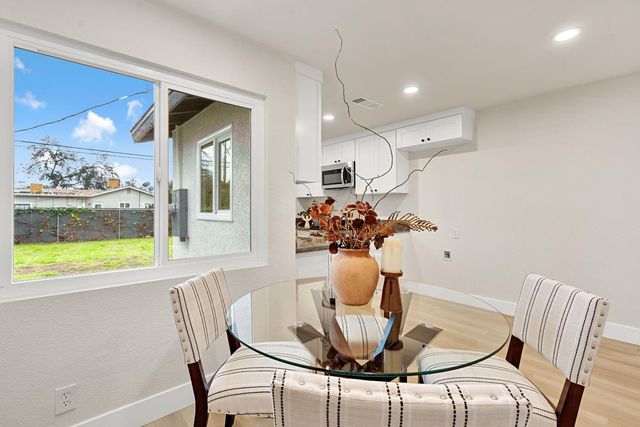 4676 E Orleans Avenue, Fresno, CA 93702