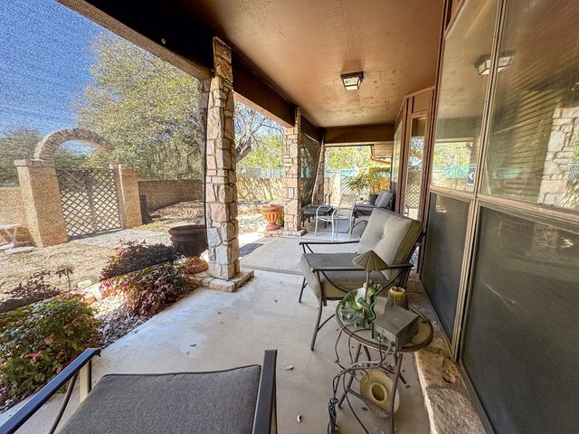 203 Cave Springs Dr, Hunt, TX 78024