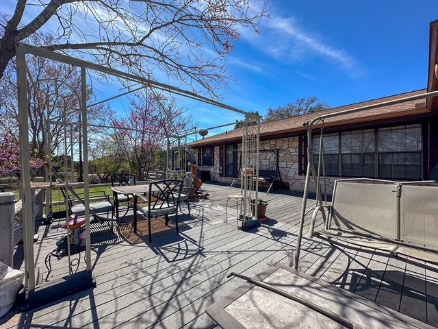 203 Cave Springs Dr, Hunt, TX 78024