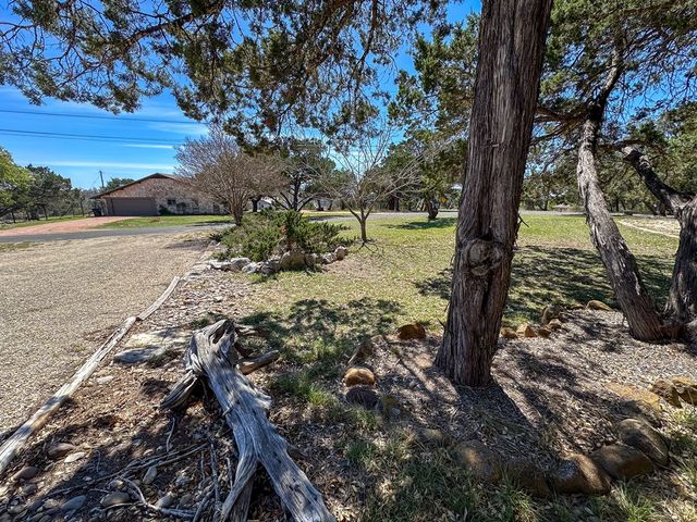 203 Cave Springs Dr, Hunt, TX 78024