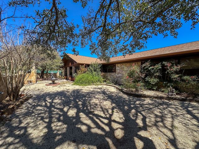 203 Cave Springs Dr, Hunt, TX 78024