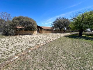 203 Cave Springs Dr, Hunt, TX 78024