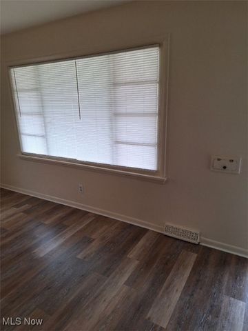 5650 Lafayette Avenue, Maple Heights, OH 44137