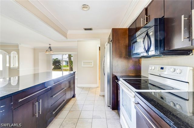 1505 SE 36th ST, Cape Coral, FL 33904