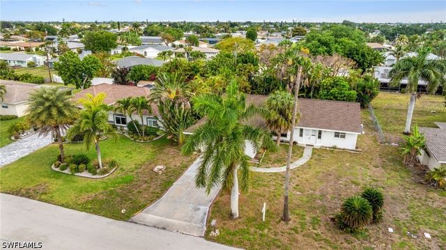 1505 SE 36th ST, Cape Coral, FL 33904