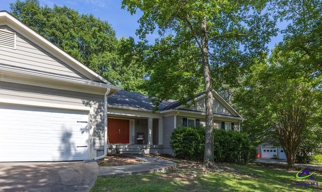 725 Summerwind Drive, Macon, GA 31210