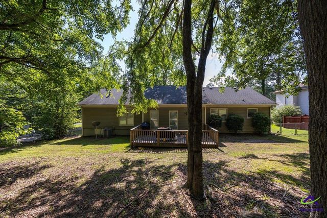725 Summerwind Drive, Macon, GA 31210