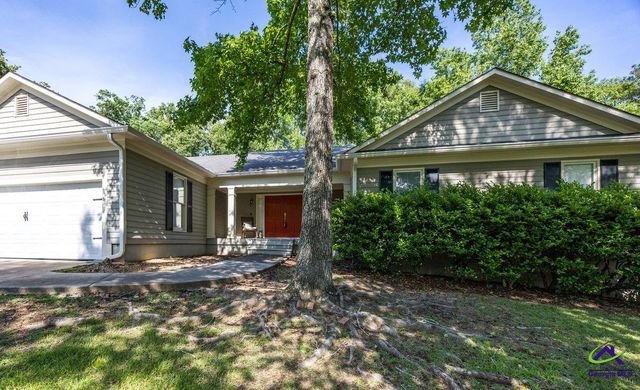 725 Summerwind Drive, Macon, GA 31210
