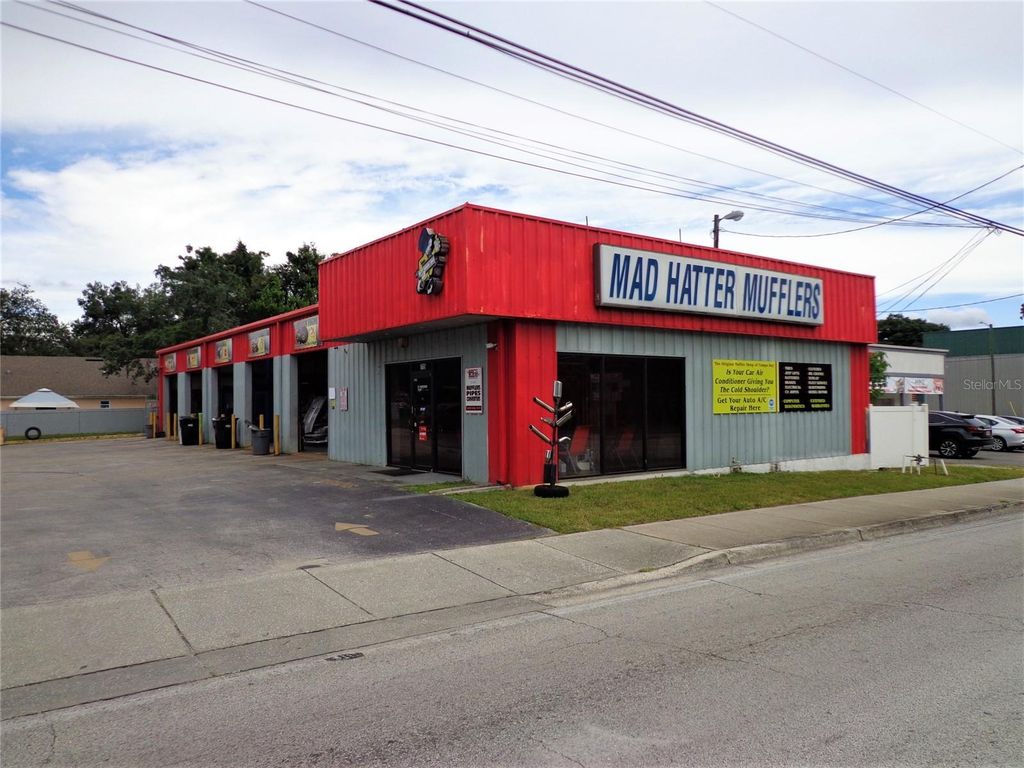 715 WEST WATERS AVENUE, Tampa, FL 33604