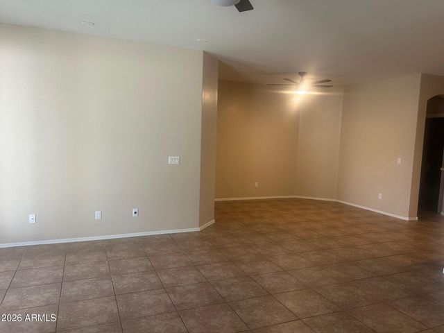 681 E Navajo Trail, San Tan Valley, AZ 85143