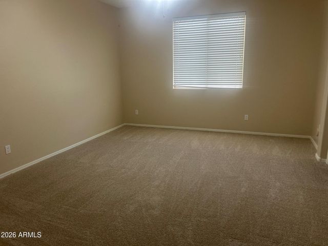 681 E Navajo Trail, San Tan Valley, AZ 85143