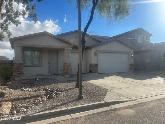 681 E Navajo Trail, San Tan Valley, AZ 85143