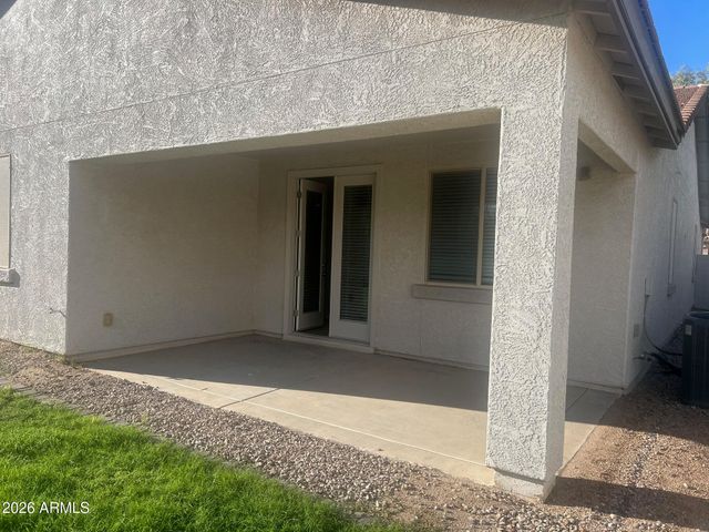 681 E Navajo Trail, San Tan Valley, AZ 85143