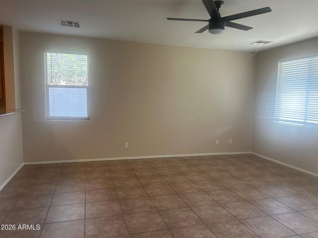 681 E Navajo Trail, San Tan Valley, AZ 85143