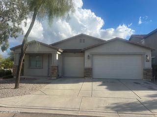 681 E Navajo Trail, San Tan Valley, AZ 85143