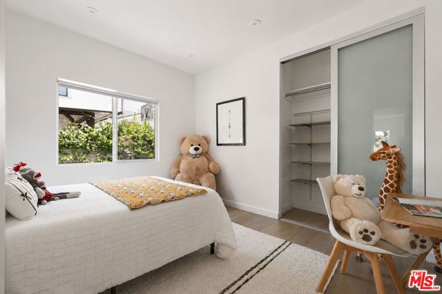 253 S St Andrews Place, Los Angeles, CA 90004