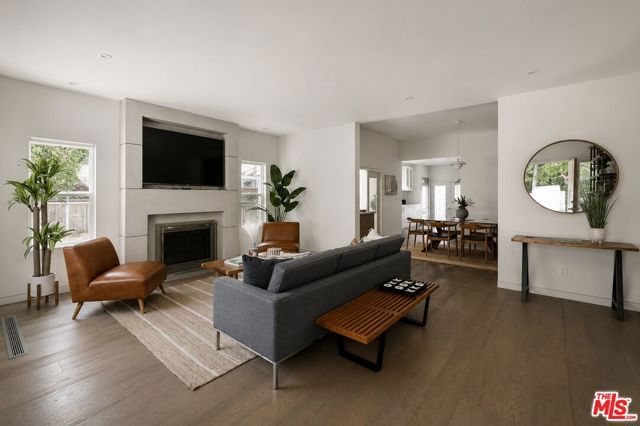 253 S St Andrews Place, Los Angeles, CA 90004