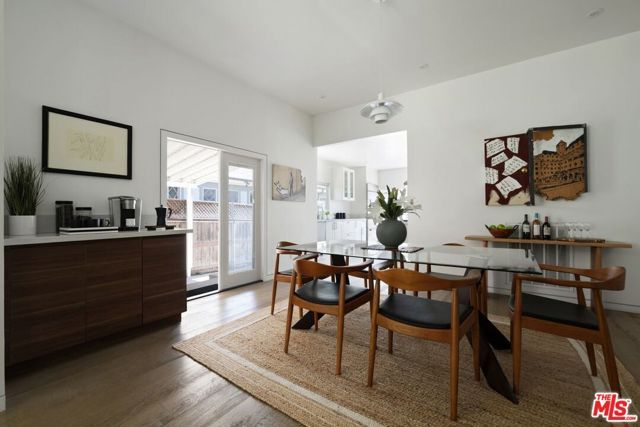 253 S St Andrews Place, Los Angeles, CA 90004