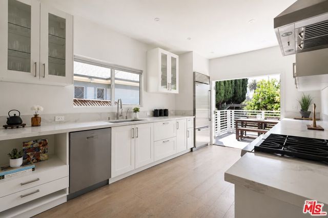 253 S St Andrews Place, Los Angeles, CA 90004