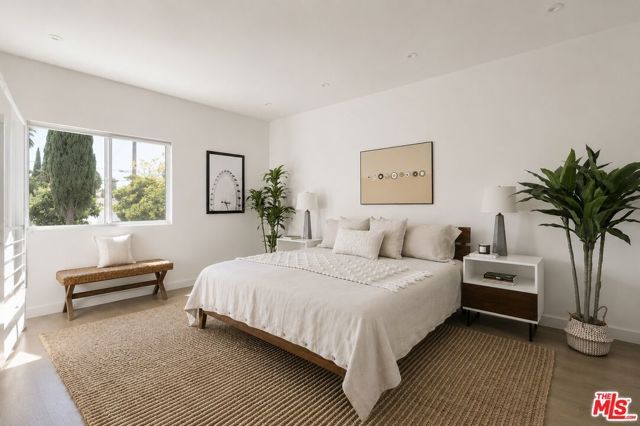 253 S St Andrews Place, Los Angeles, CA 90004