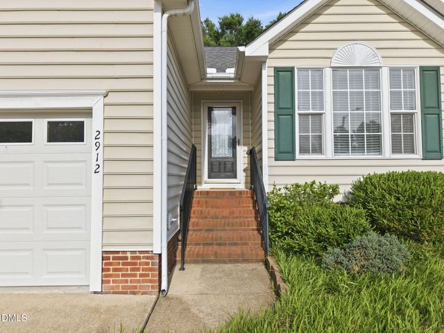 2912 Sedgefield Pines Lane, Raleigh, NC 27604