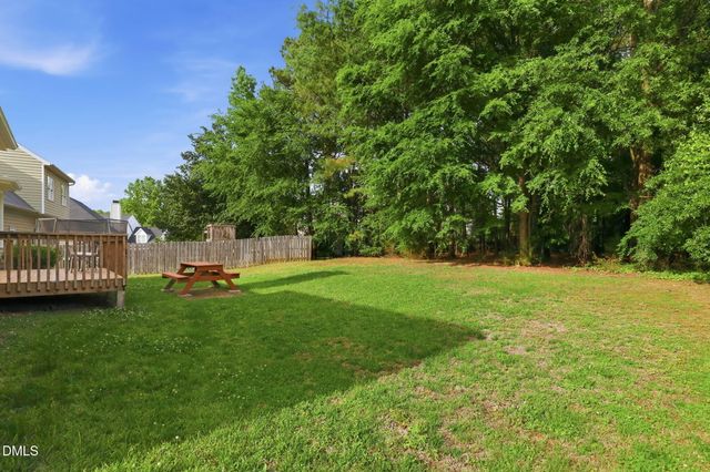 2912 Sedgefield Pines Lane, Raleigh, NC 27604