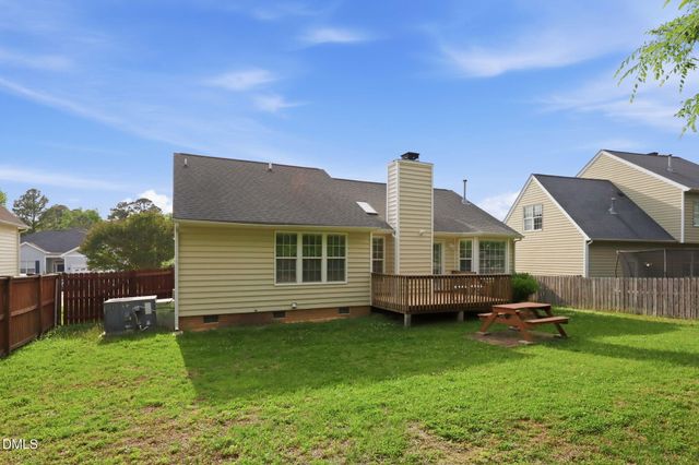 2912 Sedgefield Pines Lane, Raleigh, NC 27604