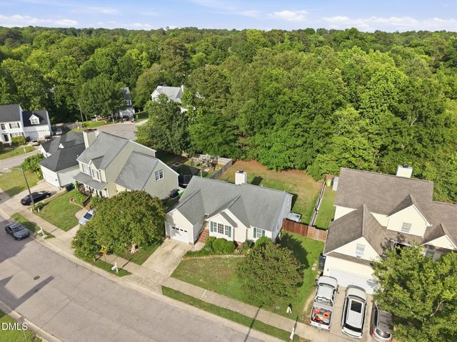 2912 Sedgefield Pines Lane, Raleigh, NC 27604