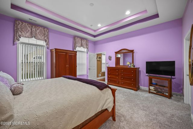 240 Diamond Spring Drive, Monroe, NJ 08831