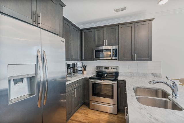 4405 Kentucky Ave Apt 401, Nashville, TN 37209
